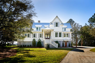 Traditional exterior home idea in Charleston