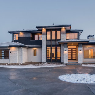 Zweistöckiges, Mehrfarbiges Modernes Einfamilienhaus mit Mix-Fassade, Walmdach und Misch-Dachdeckung in Denver