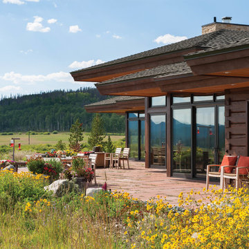 Mountain Modern Log Home: The Hahn's Peak Residence - Patio