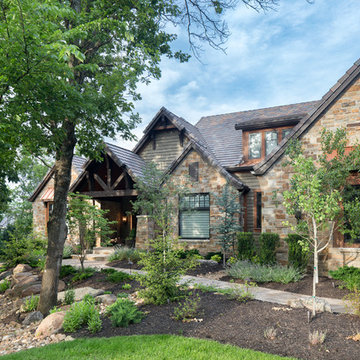 Mountain Style Family Home