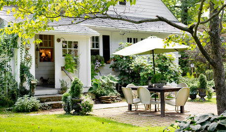 Garden Tour: A Soothing Oasis Filled with Thoughtful Details