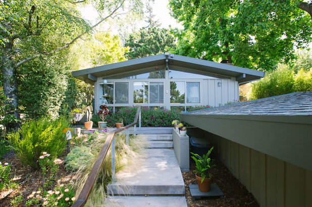 Midcentury Exterior by Nanette Wong