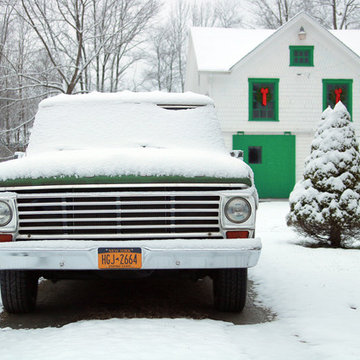 My Houzz: Traditional Christmas Charm in a New York Farmhouse