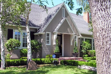 Inspiration for a timeless exterior home remodel in Sacramento