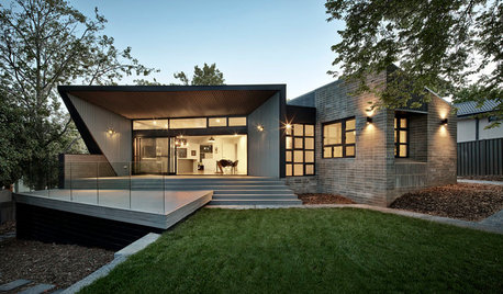 Houzz Tour: Peaceful Canberra Home Welcomes the Winter Sun