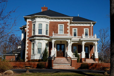 Photo of a victorian house exterior in Richmond.