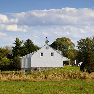 Farmhouse mixed siding gable roof idea in Philadelphia