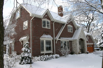 This is an example of a classic house exterior in Chicago.