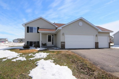 NEW LISTING - HOME FOR SALE - $159,500 - 1415 4th Ave. Baldwin, WI  54002