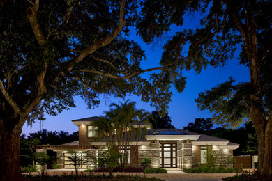 Example of a transitional exterior home design in Orlando