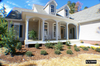 Photo of a traditional house exterior in Raleigh.