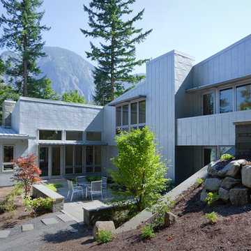 North Fork Residence - Courtyard