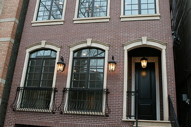 Inspiration for a traditional house exterior in Chicago.