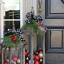 https://www.houzz.com/hznb/photos/outdoor-holiday-decor-exterior-new-york-phvw-vp~77533795