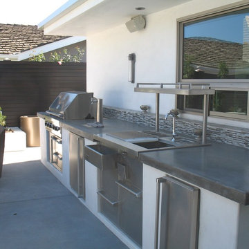 Outdoor kitchens