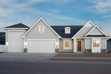 Example of an exterior home design in Boise