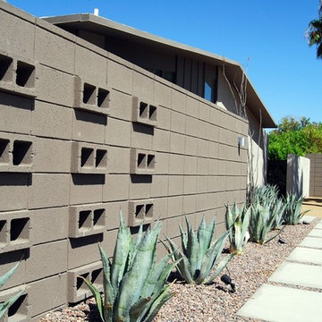 Palm Springs Mid-Century Modern Block Privacy Wall