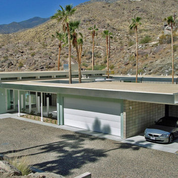 Palm Springs Modern Car Storage