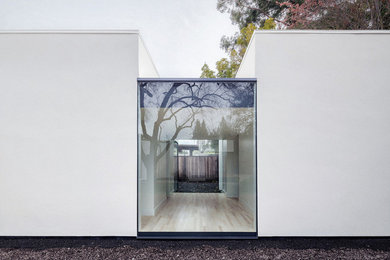 Réalisation d'une façade de maison minimaliste.