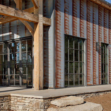 PARTY BARN