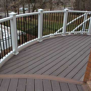 Pickering Curved Deck