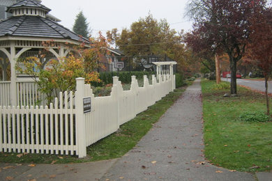 Picket fence in New West for Jennifer