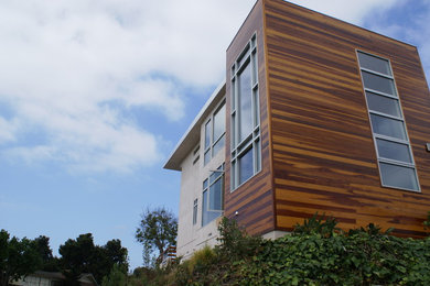 Modern house exterior in San Diego.