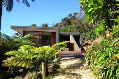 This is an example of a contemporary house exterior in Wellington.