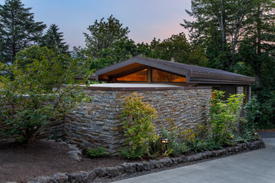 Inspiration for a modern exterior home remodel in Portland