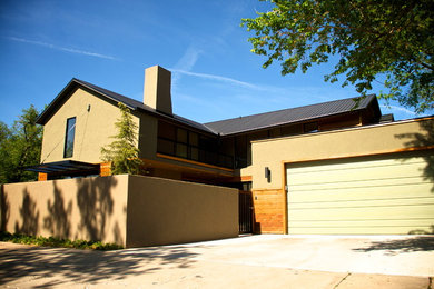Example of a transitional exterior home design in Oklahoma City