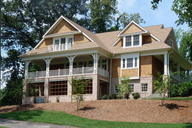 Design ideas for a classic house exterior in Baltimore.