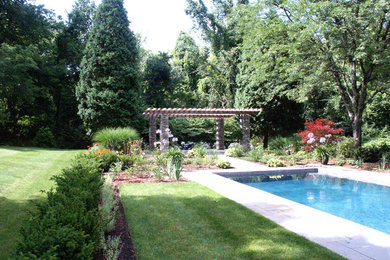 Inspiration for a timeless exterior home remodel in Bridgeport