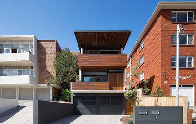 Houzz Tour: Finding Middle Ground Between Midcentury Neighbors