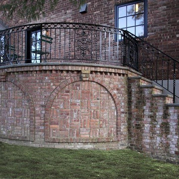Raised Semi-Circular Deck w/ Corbelled Brick Design