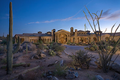 Southwestern exterior home idea in Phoenix