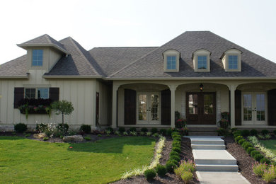 Inspiration for a southwestern exterior home remodel in Indianapolis