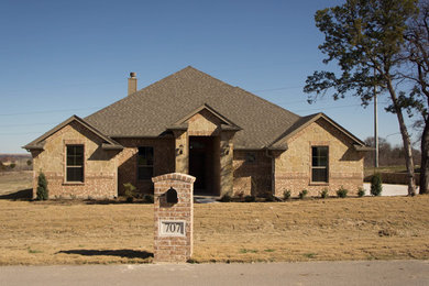 Inspiration for an exterior home remodel in Dallas