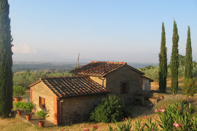 Renovation of a late 1600 Stone Country House in Tuscany, Italy