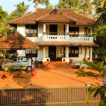 Residence of Unnikrishnan, Aluva, Kerala