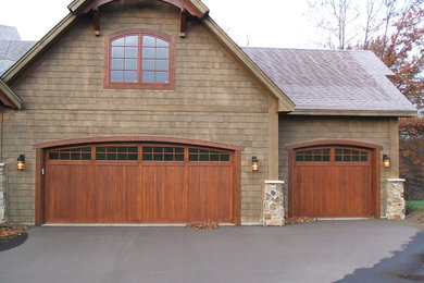 Example of a classic garage design in Minneapolis