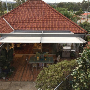Retractable Roof Over Courtyard