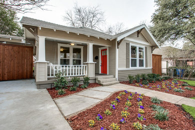Inspiration for a craftsman exterior home remodel in Dallas