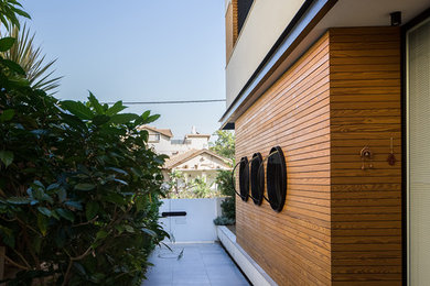 テルアビブにあるコンテンポラリースタイルのおしゃれな家の外観の写真