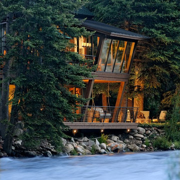 River House Glows Like a Lantern in the Woods