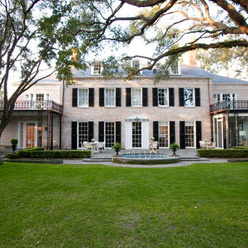 River Oaks Residence