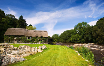 Houzz Tour: A Thatched Cottage on an Irish River is Revived