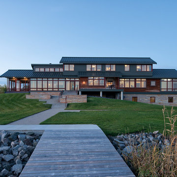 Robust River House