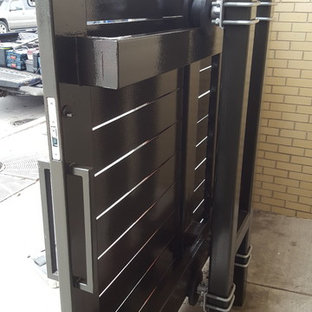 Rolling steel pedestrian / privacy gate and fence with mailbox