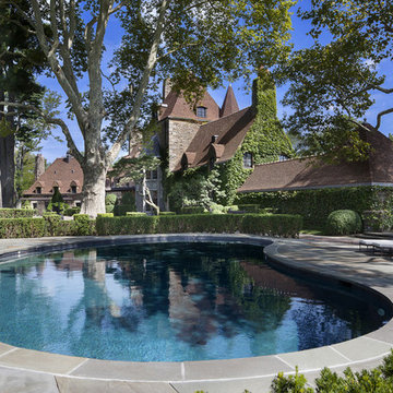 Round Hill Estate