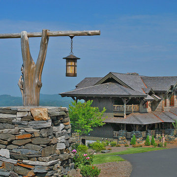 Rustic Craftsman Lodge